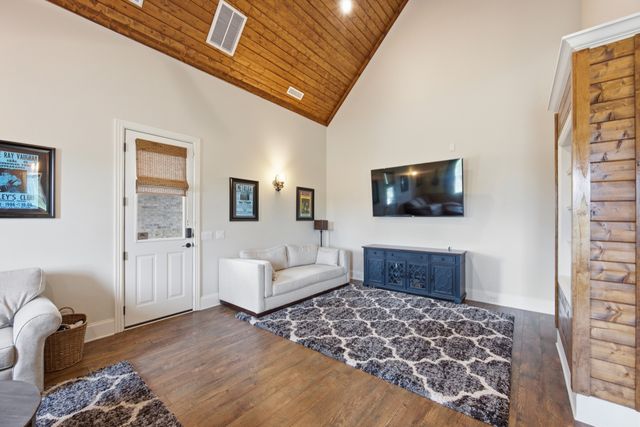 1500 Buckskin Ct, Thompsons Station, TN 37179