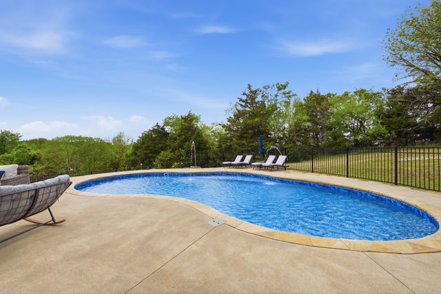 1500 Buckskin Ct, Thompsons Station, TN 37179