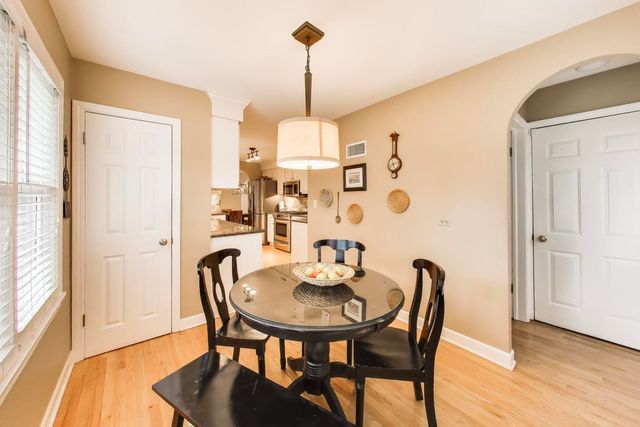 511 S Hi Lusi Avenue, Mount Prospect, IL 60056