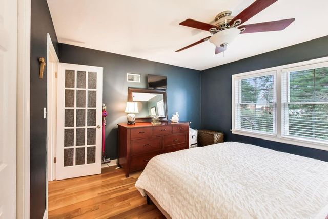 511 S Hi Lusi Avenue, Mount Prospect, IL 60056