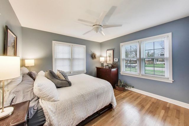 511 S Hi Lusi Avenue, Mount Prospect, IL 60056