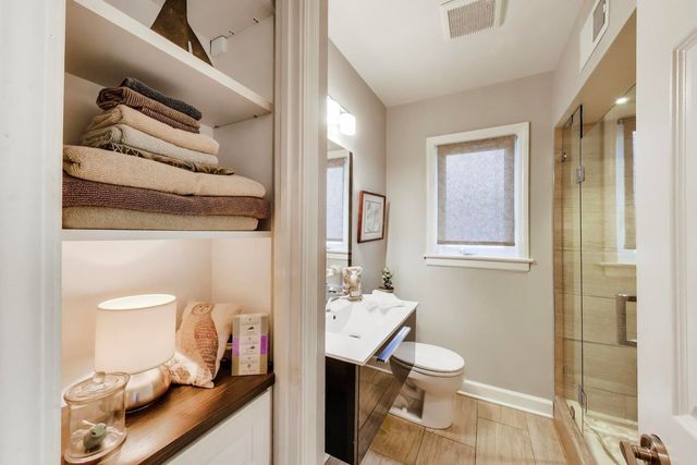 511 S Hi Lusi Avenue, Mount Prospect, IL 60056