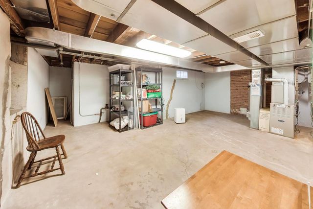 511 S Hi Lusi Avenue, Mount Prospect, IL 60056