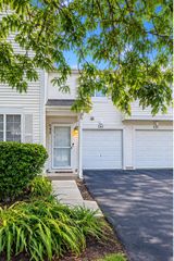 141 Heather Glen Drive 141, Aurora, IL 60504