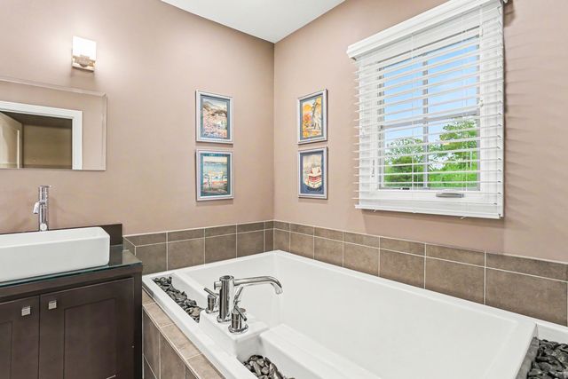 1523 Villa Road, Birmingham, MI 48009
