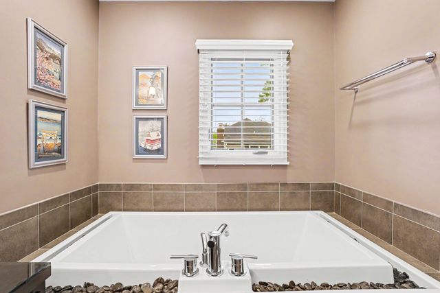 1523 Villa Road, Birmingham, MI 48009