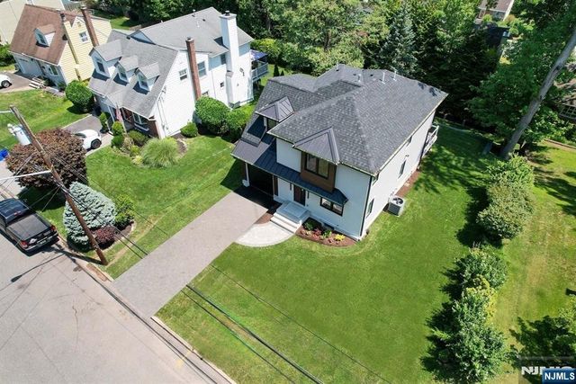 72 Roosevelt Street, Cresskill, NJ 07626