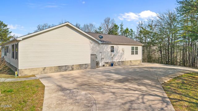 304 Alpha Road, Newport, TN 37821