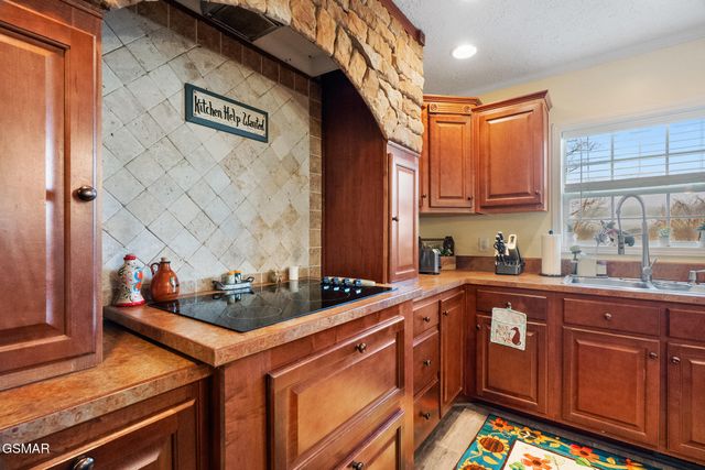 304 Alpha Road, Newport, TN 37821