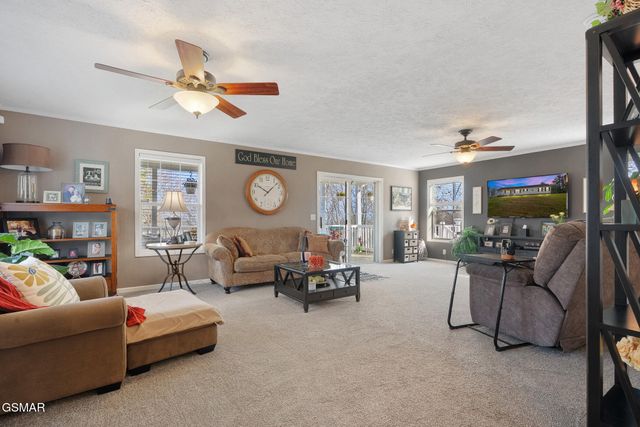 304 Alpha Road, Newport, TN 37821