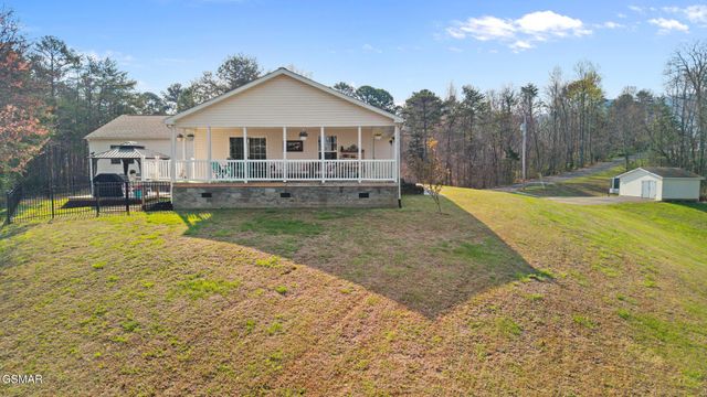 304 Alpha Road, Newport, TN 37821