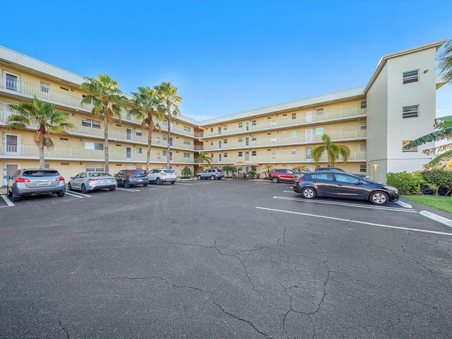 2515 NE 1st Court 314, Boynton Beach, FL 33435
