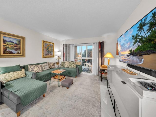 2515 NE 1st Court 314, Boynton Beach, FL 33435