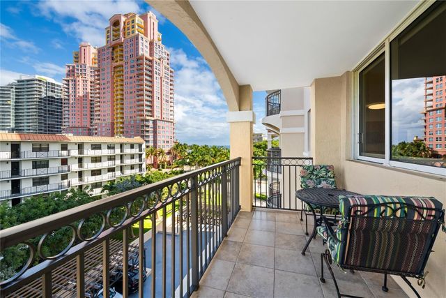 2011 N Ocean Boulevard 504, Fort Lauderdale, FL 33305