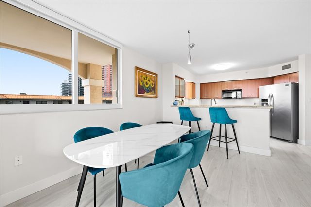 2011 N Ocean Boulevard 504, Fort Lauderdale, FL 33305