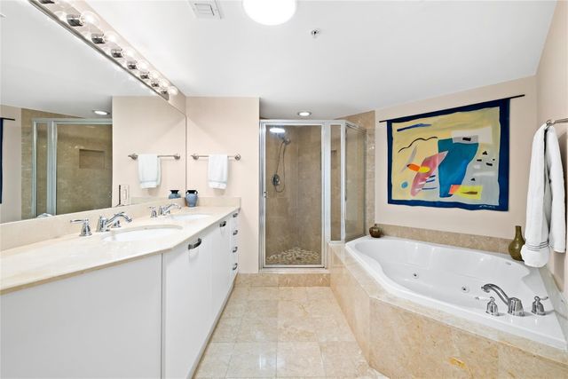 2011 N Ocean Boulevard 504, Fort Lauderdale, FL 33305