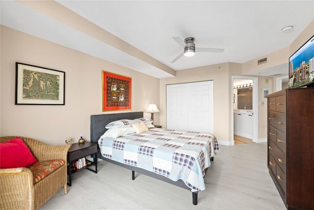 2011 N Ocean Boulevard 504, Fort Lauderdale, FL 33305