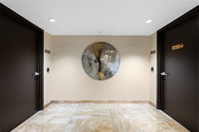 2011 N Ocean Boulevard 504, Fort Lauderdale, FL 33305