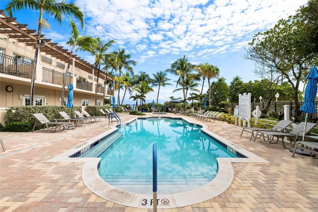 2011 N Ocean Boulevard 504, Fort Lauderdale, FL 33305