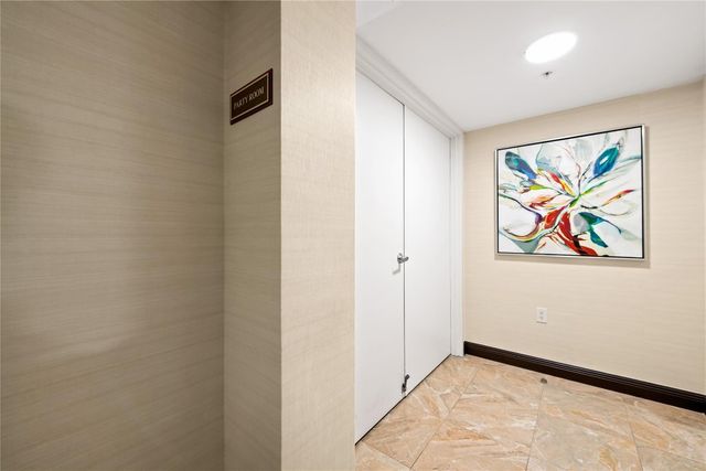 2011 N Ocean Boulevard 504, Fort Lauderdale, FL 33305