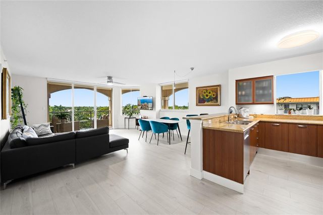 2011 N Ocean Boulevard 504, Fort Lauderdale, FL 33305