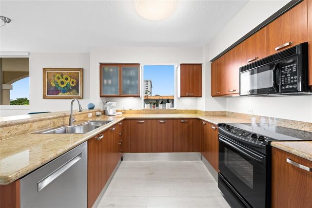 2011 N Ocean Boulevard 504, Fort Lauderdale, FL 33305