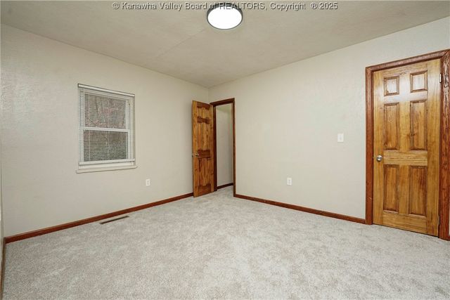 37 Lake Shore Drive, Charleston, WV 25313