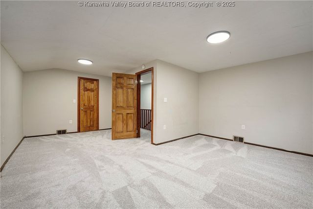 37 Lake Shore Drive, Charleston, WV 25313