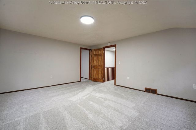 37 Lake Shore Drive, Charleston, WV 25313