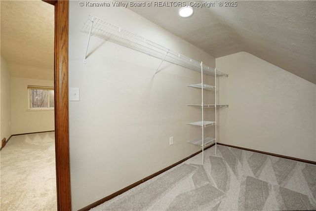 37 Lake Shore Drive, Charleston, WV 25313