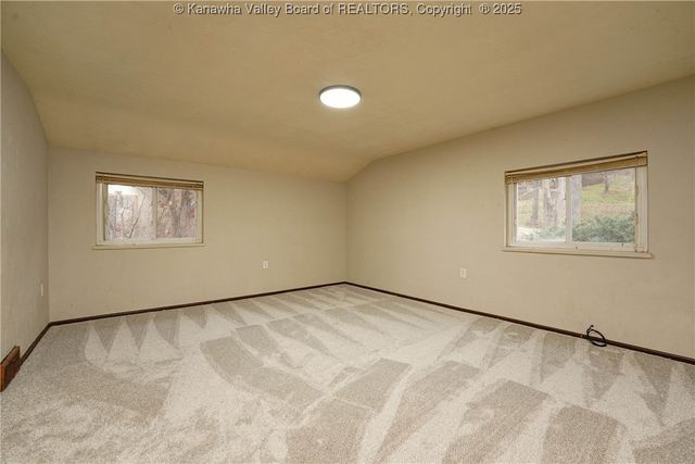 37 Lake Shore Drive, Charleston, WV 25313