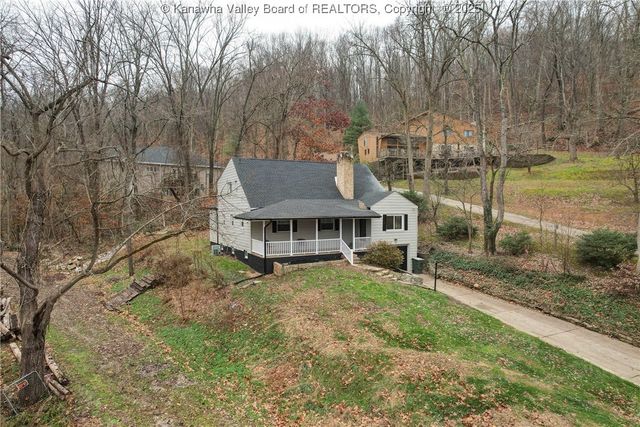 37 Lake Shore Drive, Charleston, WV 25313