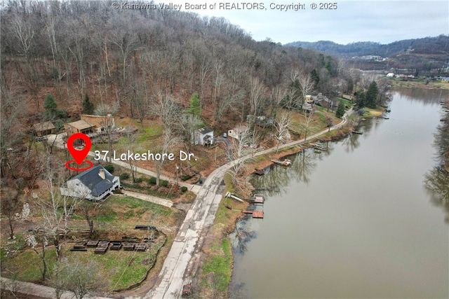 37 Lake Shore Drive, Charleston, WV 25313