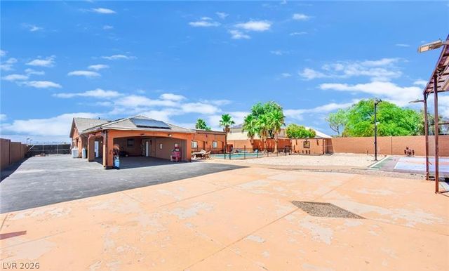 236 Vista Valley Street, Las Vegas, NV 89110