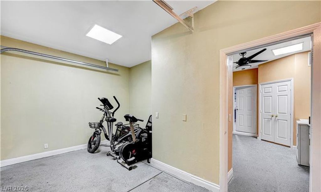 Image 7 of property listing at 236 Vista Valley Street, Las Vegas, NV 89110