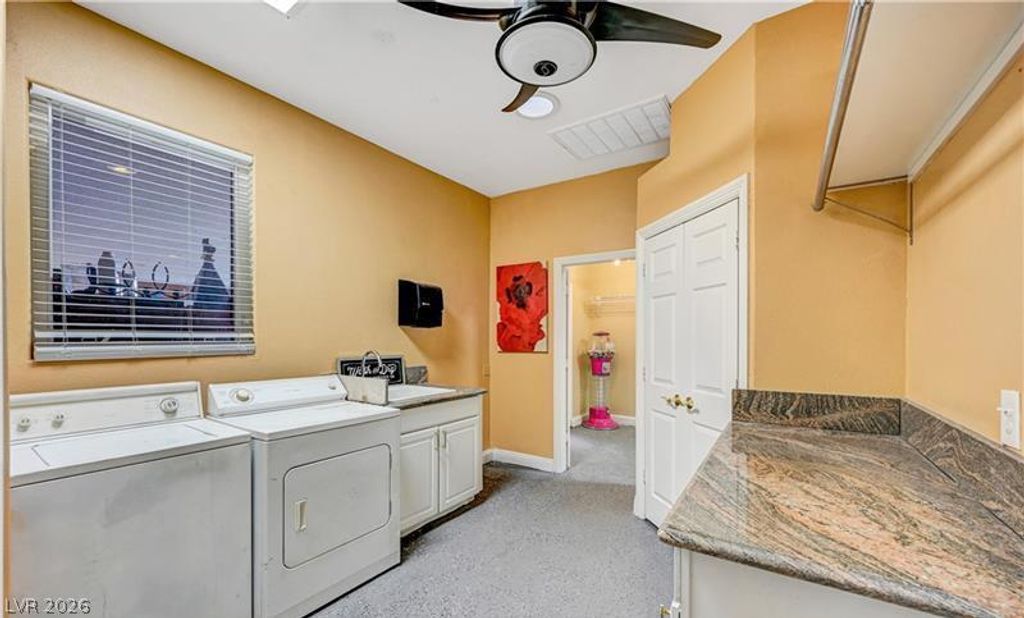 Image 8 of property listing at 236 Vista Valley Street, Las Vegas, NV 89110
