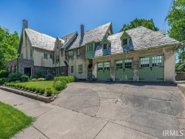 603 SE First Street, Evansville, IN 47713