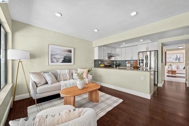 701 Ironwood Rd, Alameda, CA 94502