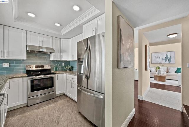 701 Ironwood Rd, Alameda, CA 94502