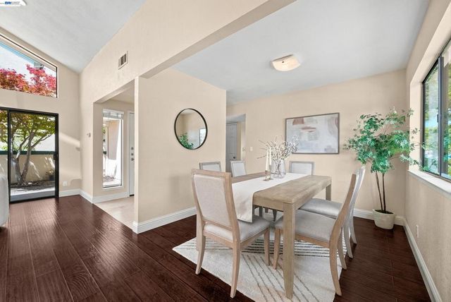 701 Ironwood Rd, Alameda, CA 94502