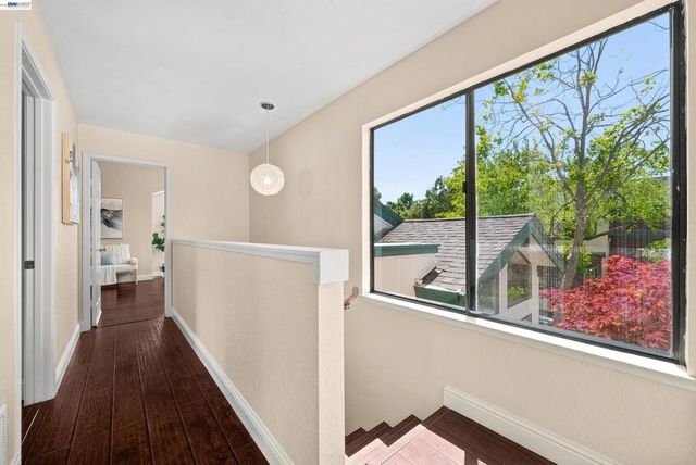 701 Ironwood Rd, Alameda, CA 94502