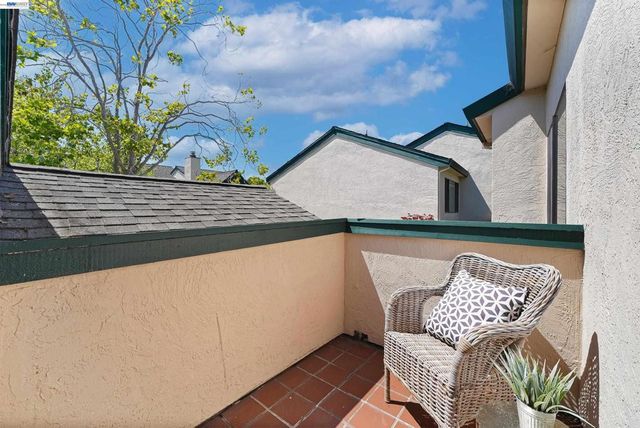 701 Ironwood Rd, Alameda, CA 94502