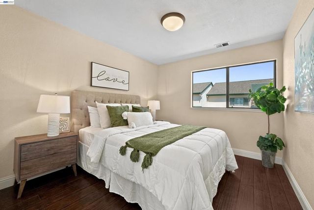 701 Ironwood Rd, Alameda, CA 94502
