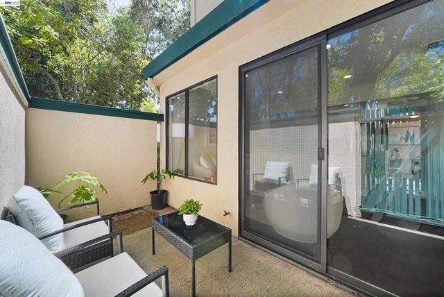 701 Ironwood Rd, Alameda, CA 94502