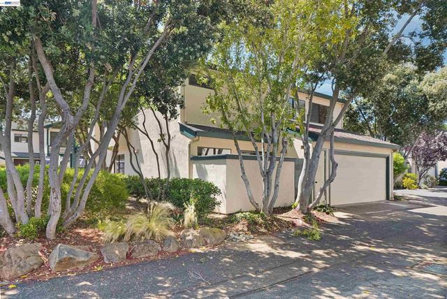 701 Ironwood Rd, Alameda, CA 94502