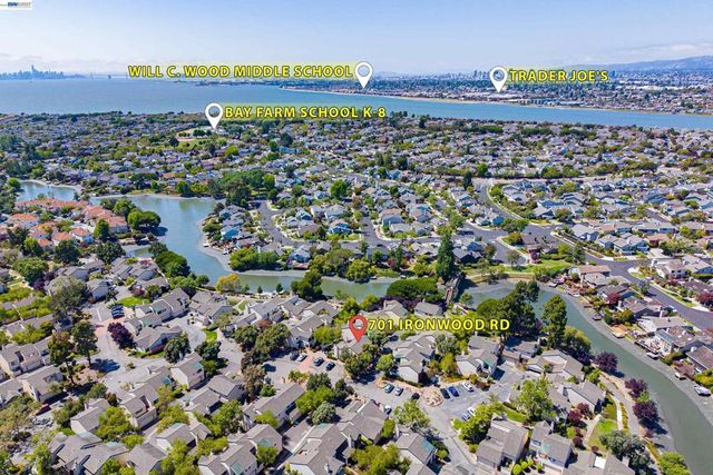 701 Ironwood Rd, Alameda, CA 94502