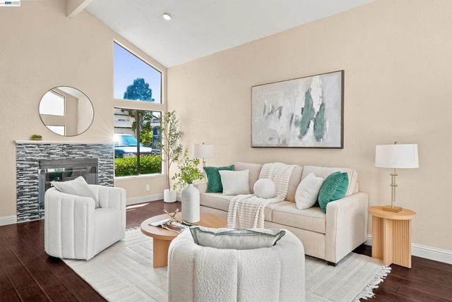 701 Ironwood Rd, Alameda, CA 94502