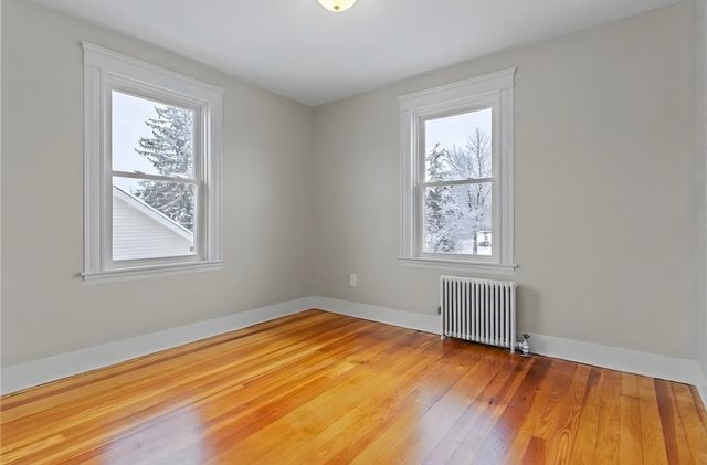 70 Whittier Rd, Pawtucket, RI 02861