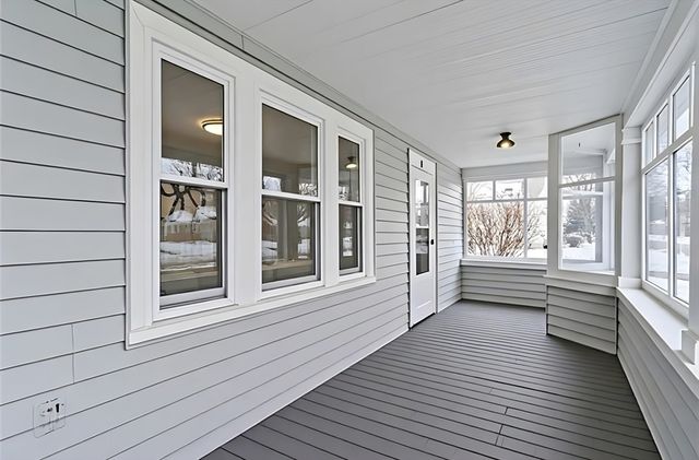 70 Whittier Rd, Pawtucket, RI 02861