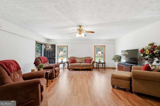 716 County Line Auburn Road, Winder, GA 30680